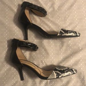 Jessica Simpson heels